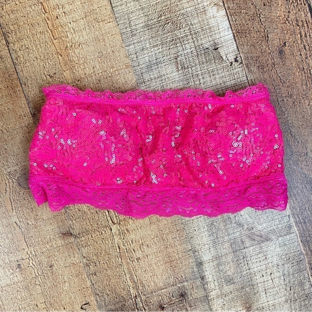 Tarea Rue 21 Medium Juniors Sequin Lace Hot Pink Bandeau Bra Top